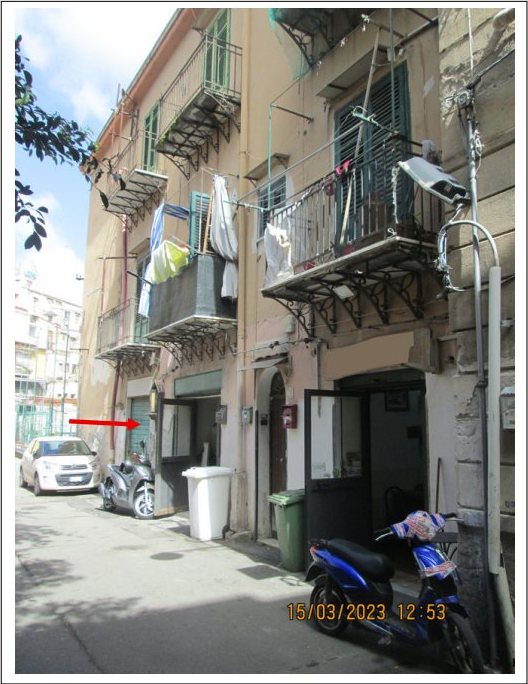Magazzino o deposito in P.zza Vincenzo Linares a Palermo — 12.000 € — asta giudiziaria — fotografia 2