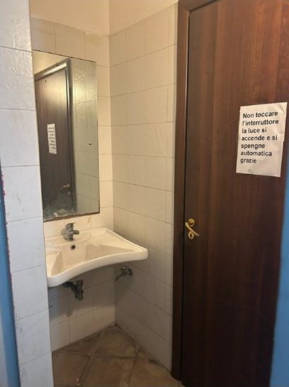 Negozio o bottega in Via IV Novembre, 7 a Niscemi — asta giudiziaria — fotografia 7