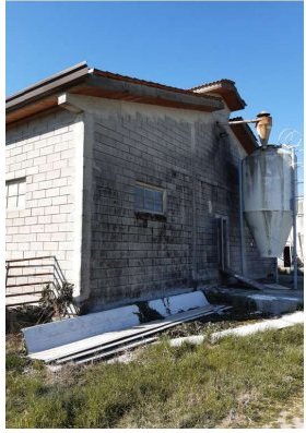 Fabbricato agricolo in via Valvasona… a San Giorgio della Richinvelda — asta giudiziaria — fotografia 2