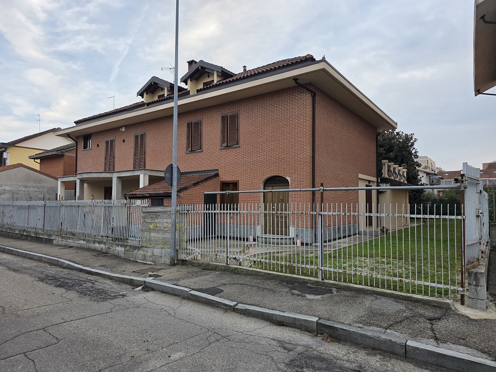 Villa a Nichelino, Torino