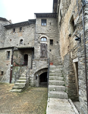 Abitazione popolare a Gualdo Cattaneo, Perugia