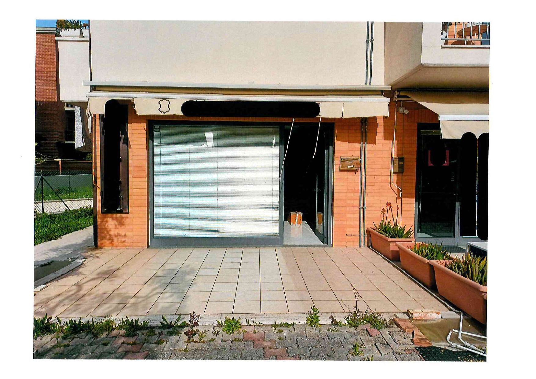 Negozio o bottega a Porto Sant'Elpidio, Fermo