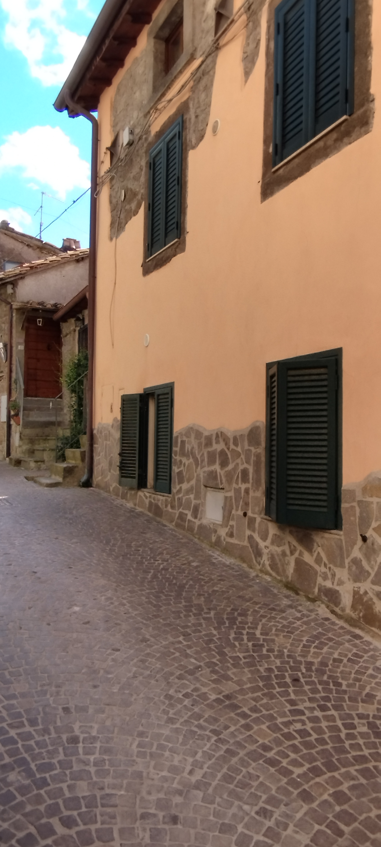 Abitazione civile a Soriano nel Cimino, Viterbo