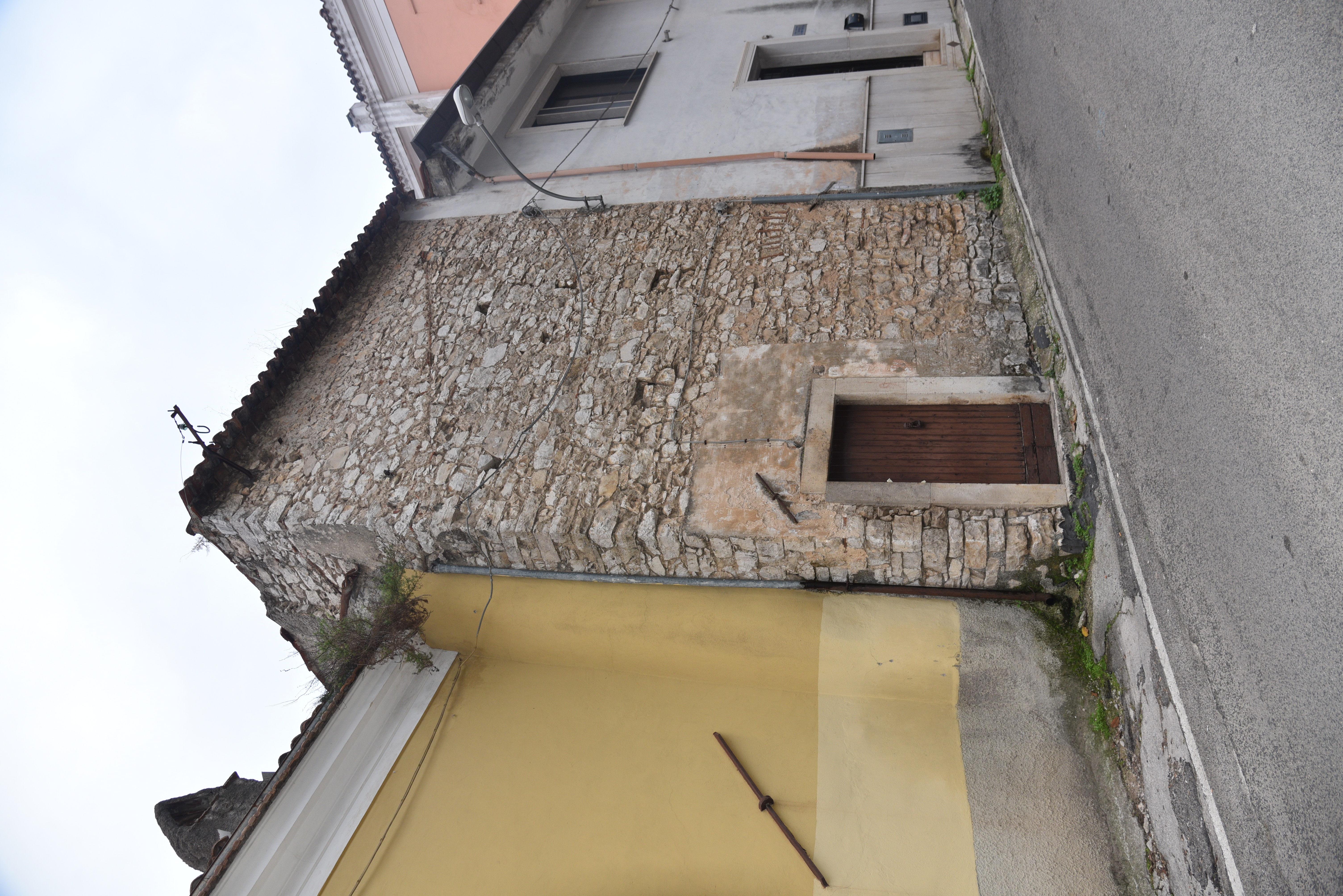 Deposito a Sonnino, Latina