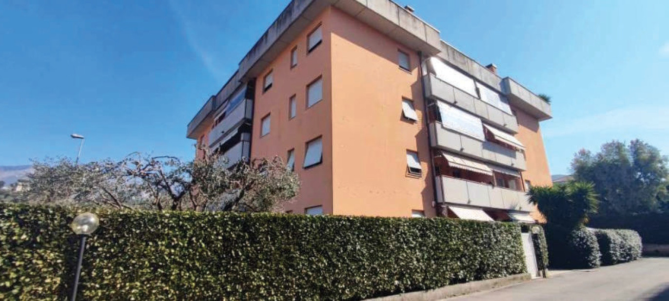 Abitazione civile a Carrara, Massa-Carrara