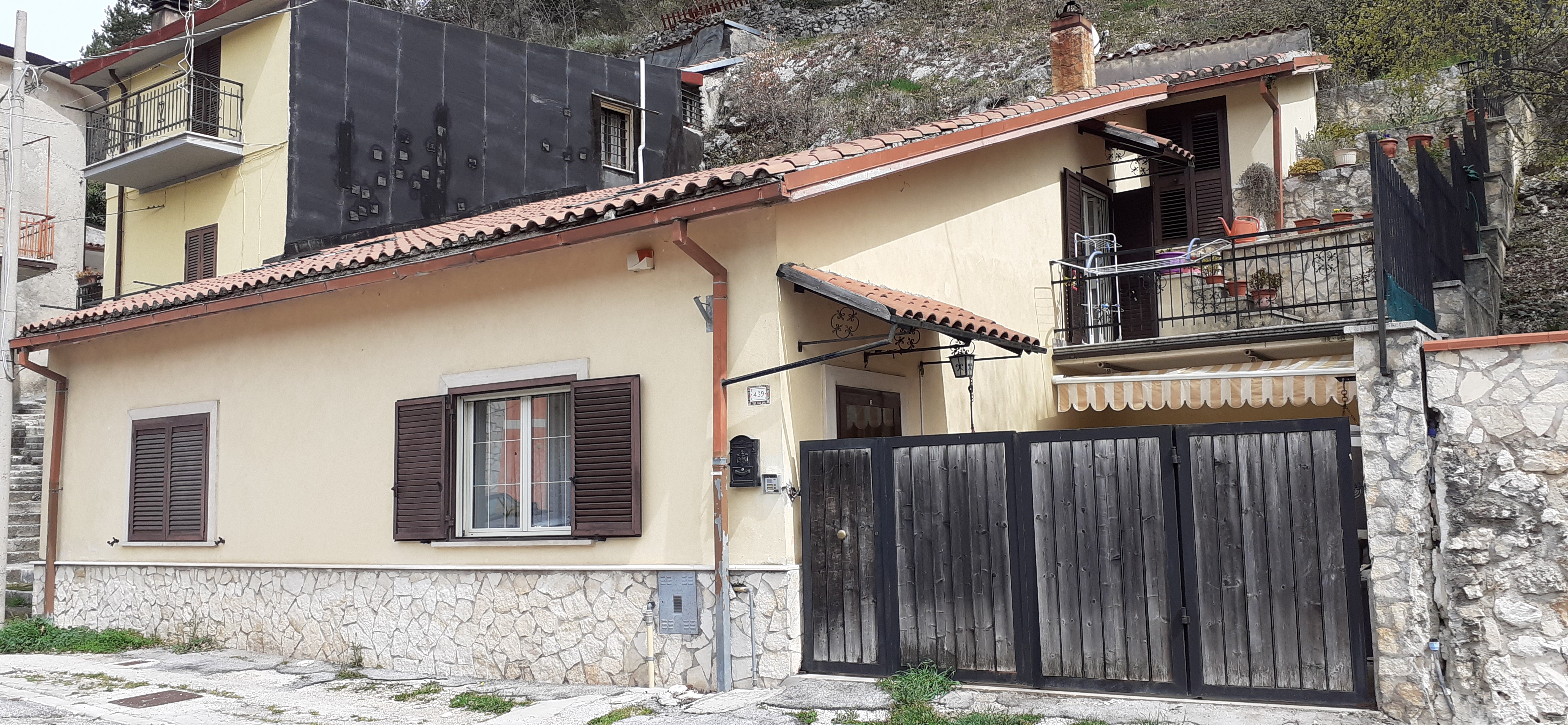 Abitazione civile a Capistrello, L'Aquila