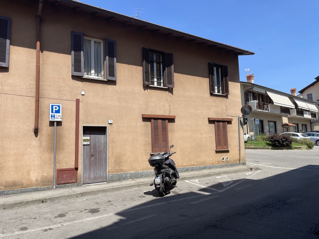 Ufficio a Besana in Brianza, Monza e della Brianza