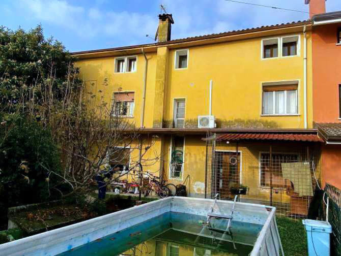 Abitazione economica a Fiume Veneto, Pordenone