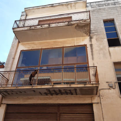 Laboratorio artigiano a Copertino, Lecce