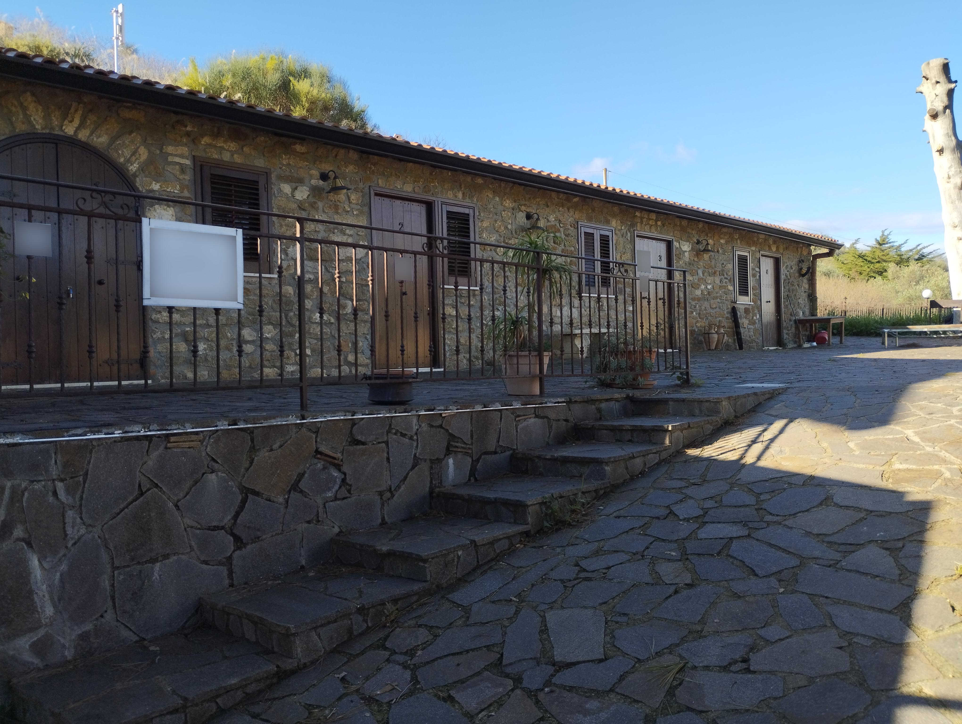 Edificio a destinazione particolare a Cefalà Diana, Palermo