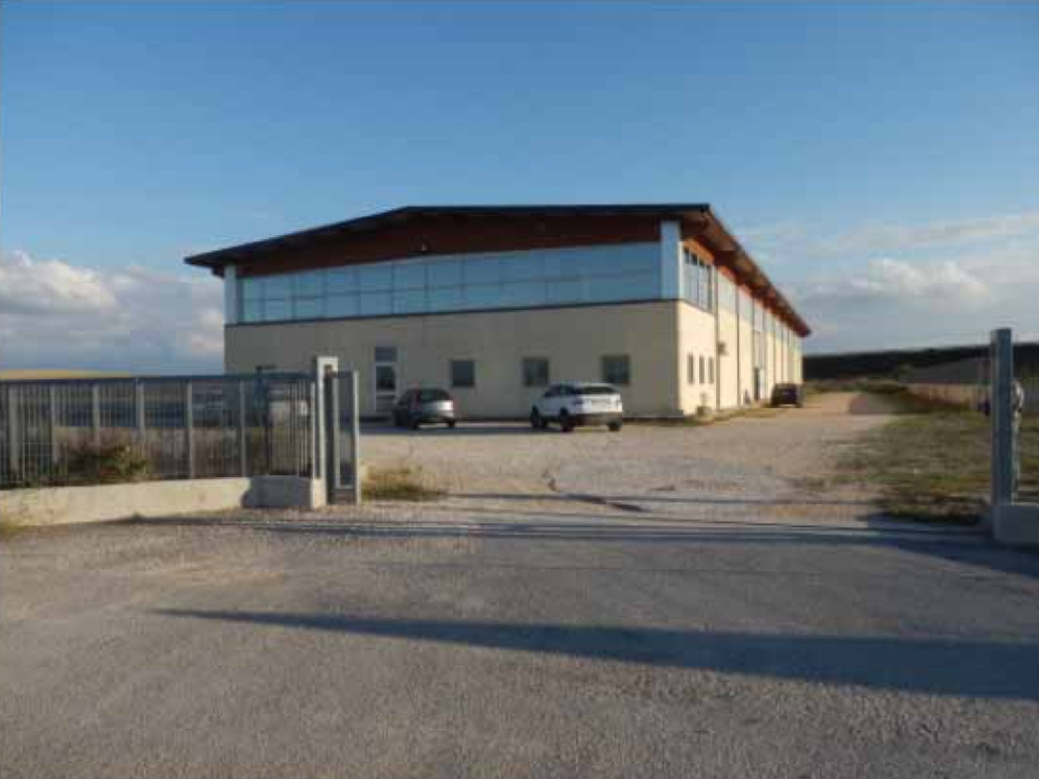 Capannone industriale a Laterza, Taranto