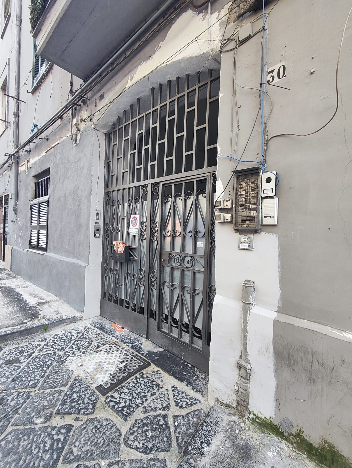 Abitazione ultrapopolare a Napoli