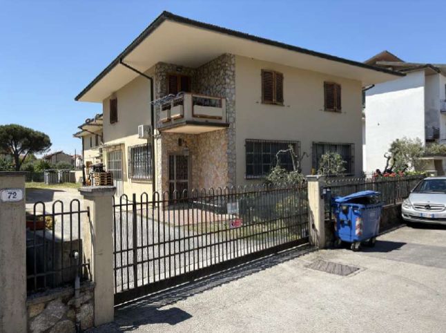 Abitazione civile a Monsummano Terme, Pistoia