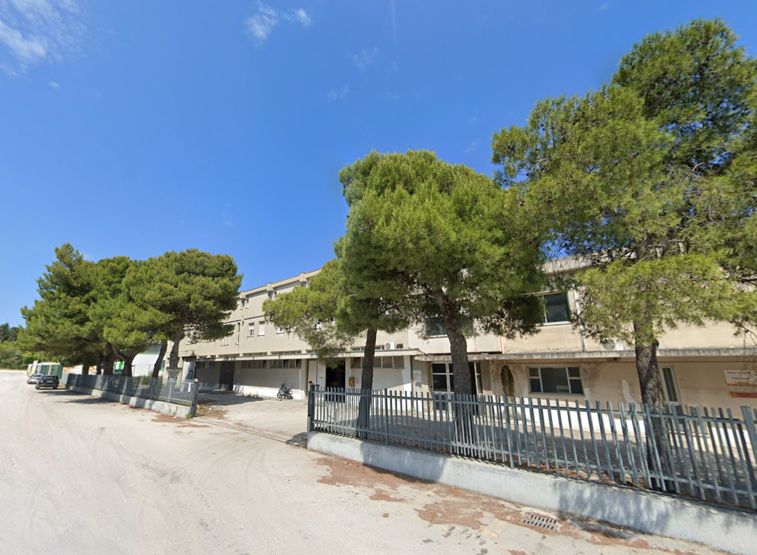 Opificio industriale a Loreto, Ancona