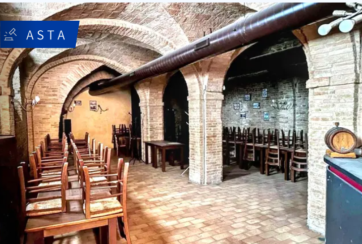 Negozio a Jesi, Ancona