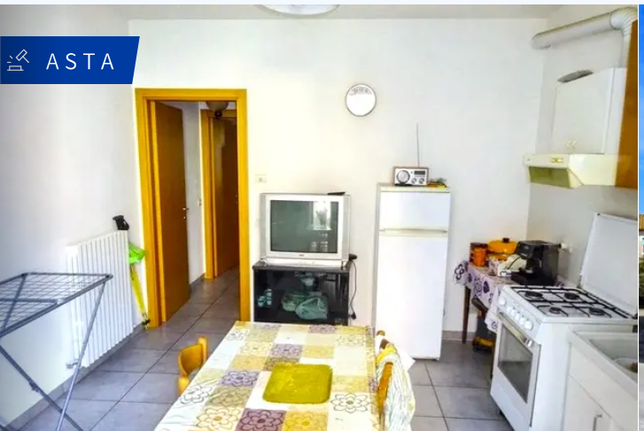 Abitazione economica a Monte Roberto, Ancona