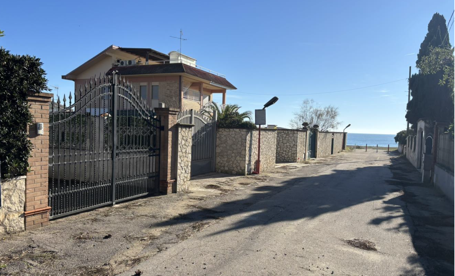 Villino a Terracina, Latina