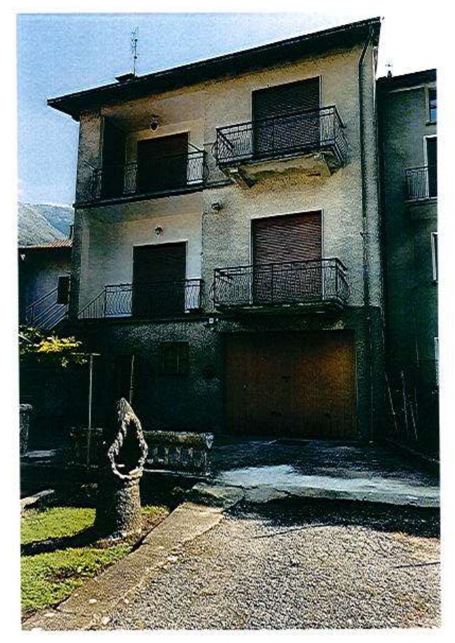 Abitazione economica a Cortenova, Lecco