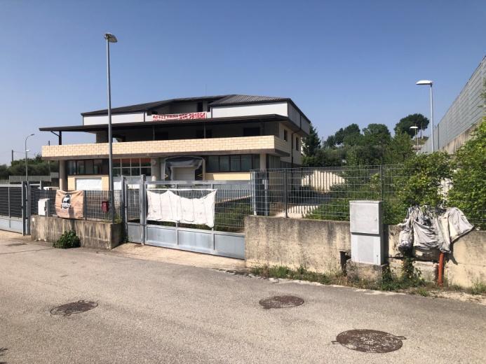 Immobile commerciale a San Giorgio del Sannio, Benevento