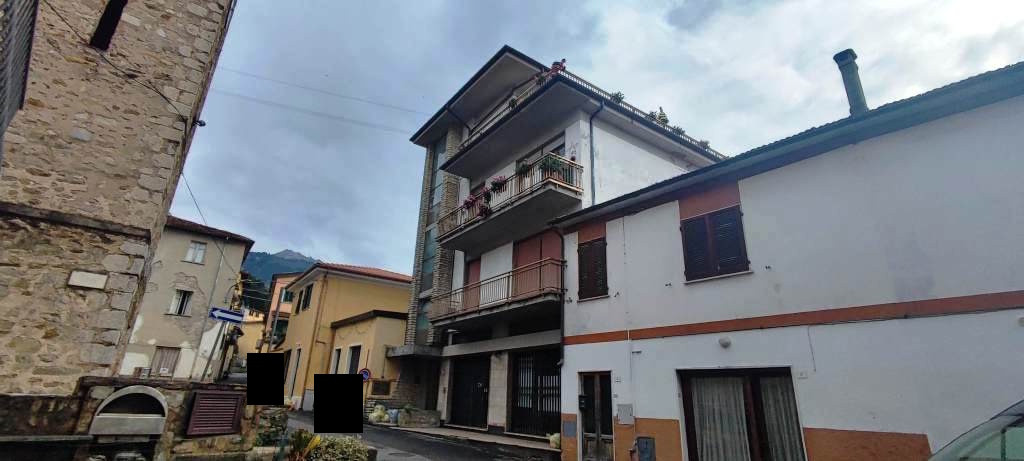Abitazione civile a Montignoso, Massa-Carrara