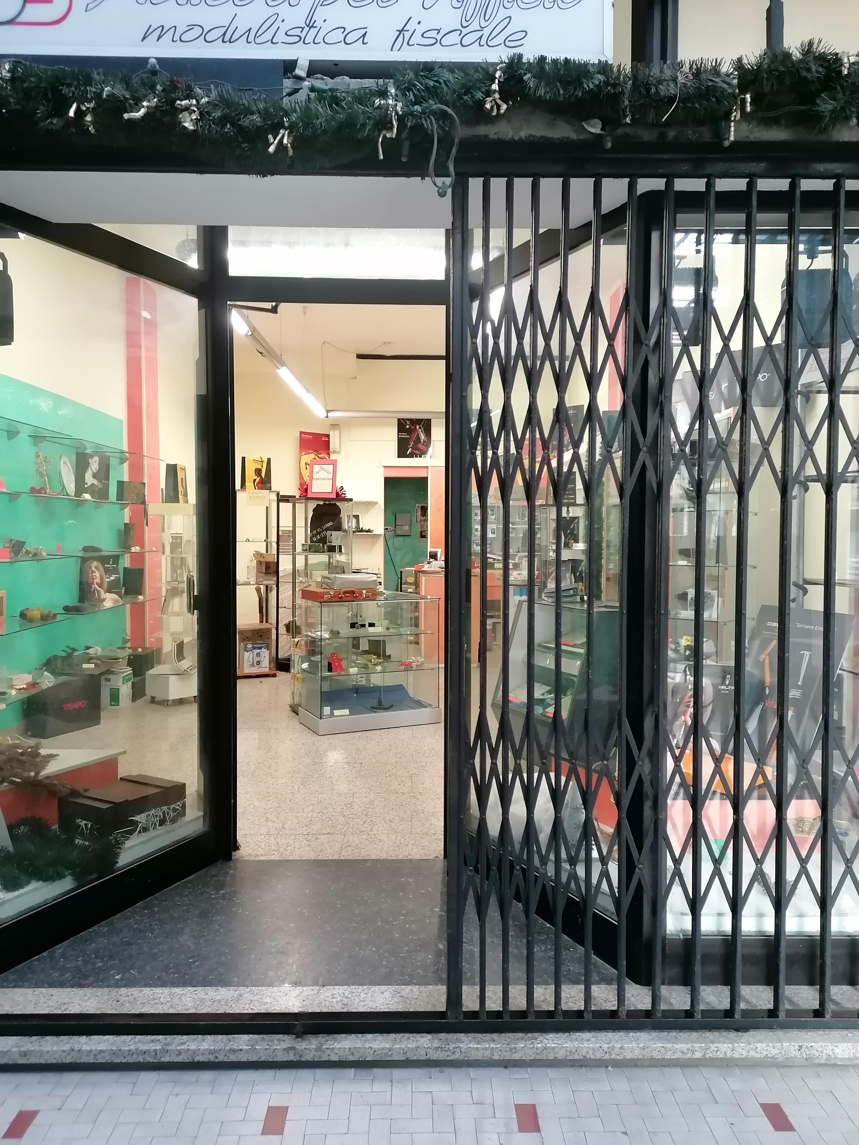 Negozio o bottega a Massa, Massa-Carrara