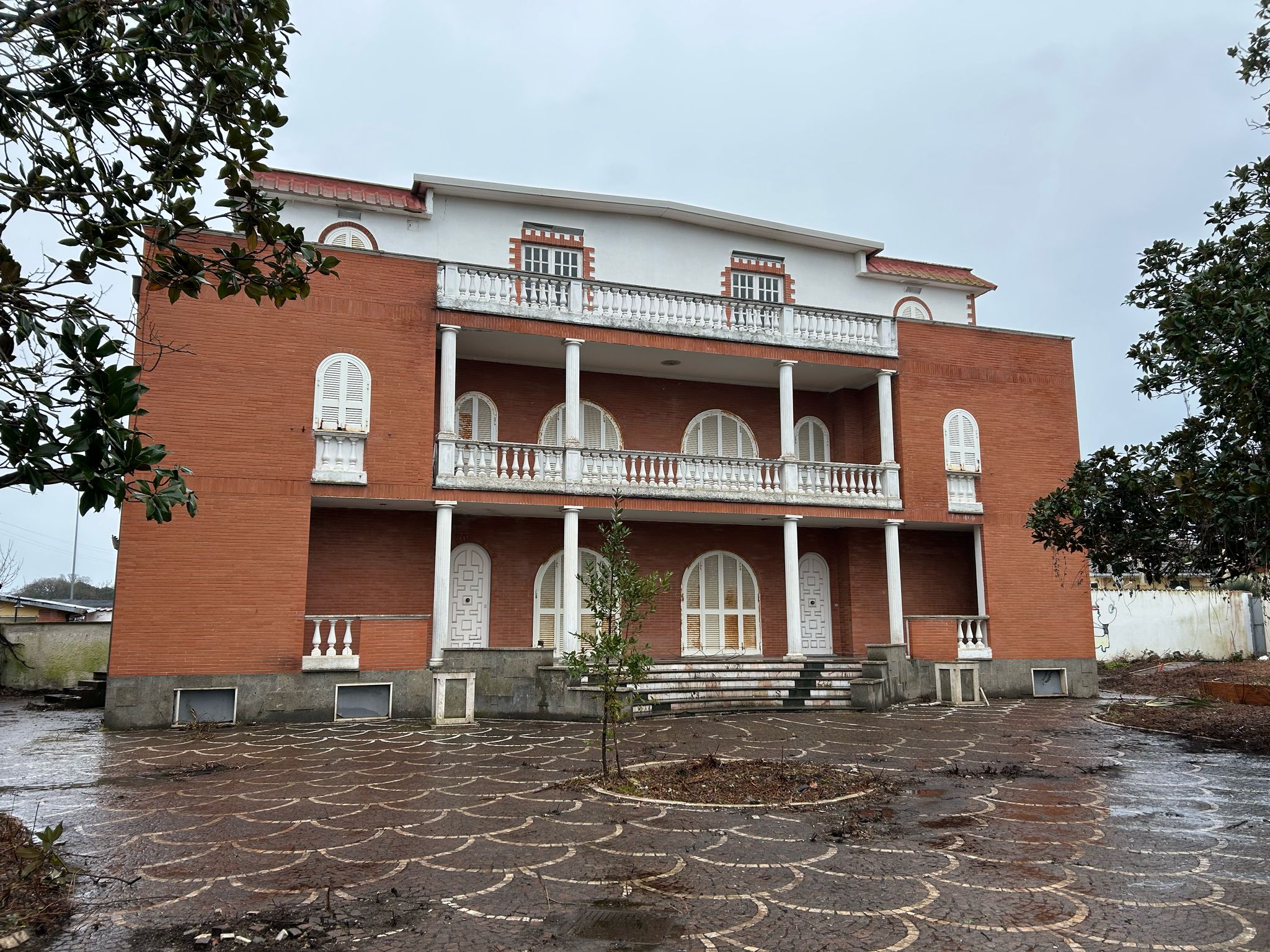 Villa a Ardea, Roma