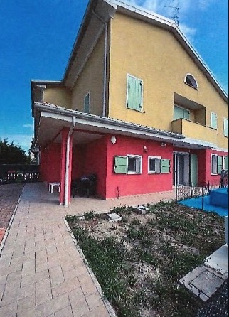 Abitazione civile a San Possidonio, Modena