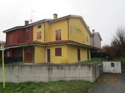 Abitazione civile a Porto Mantovano, Mantova