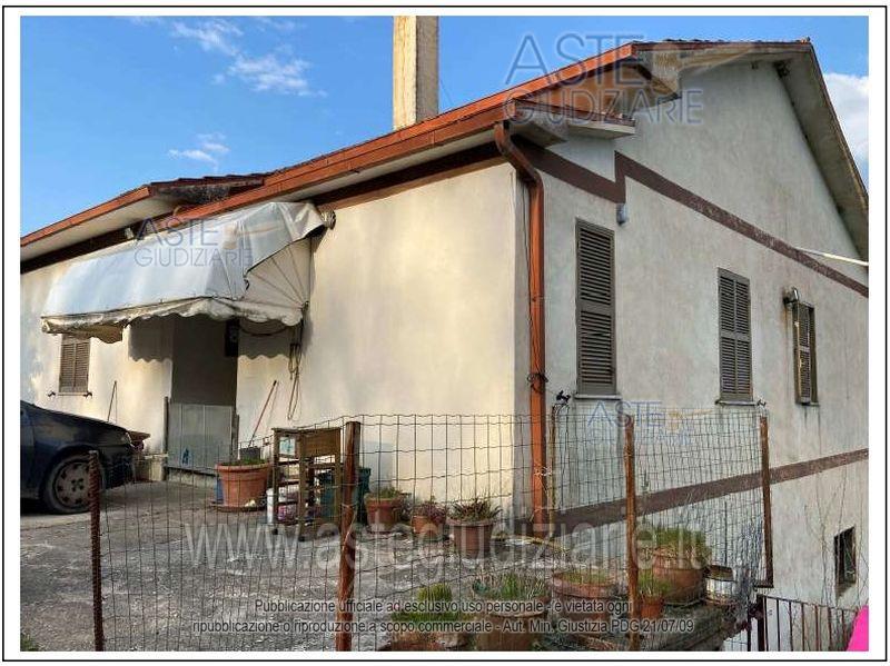 Fabbricato a Castro dei Volsci, Frosinone
