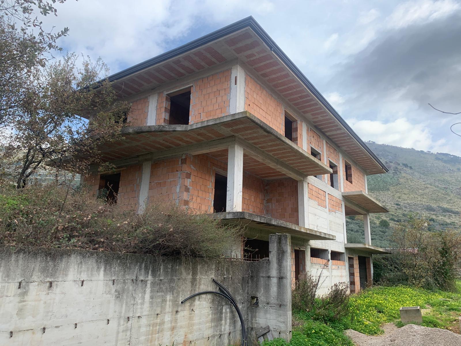 Porzione di fabbricato a Fondi, Latina