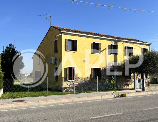 Abitazione popolare a Tribano, Padova
