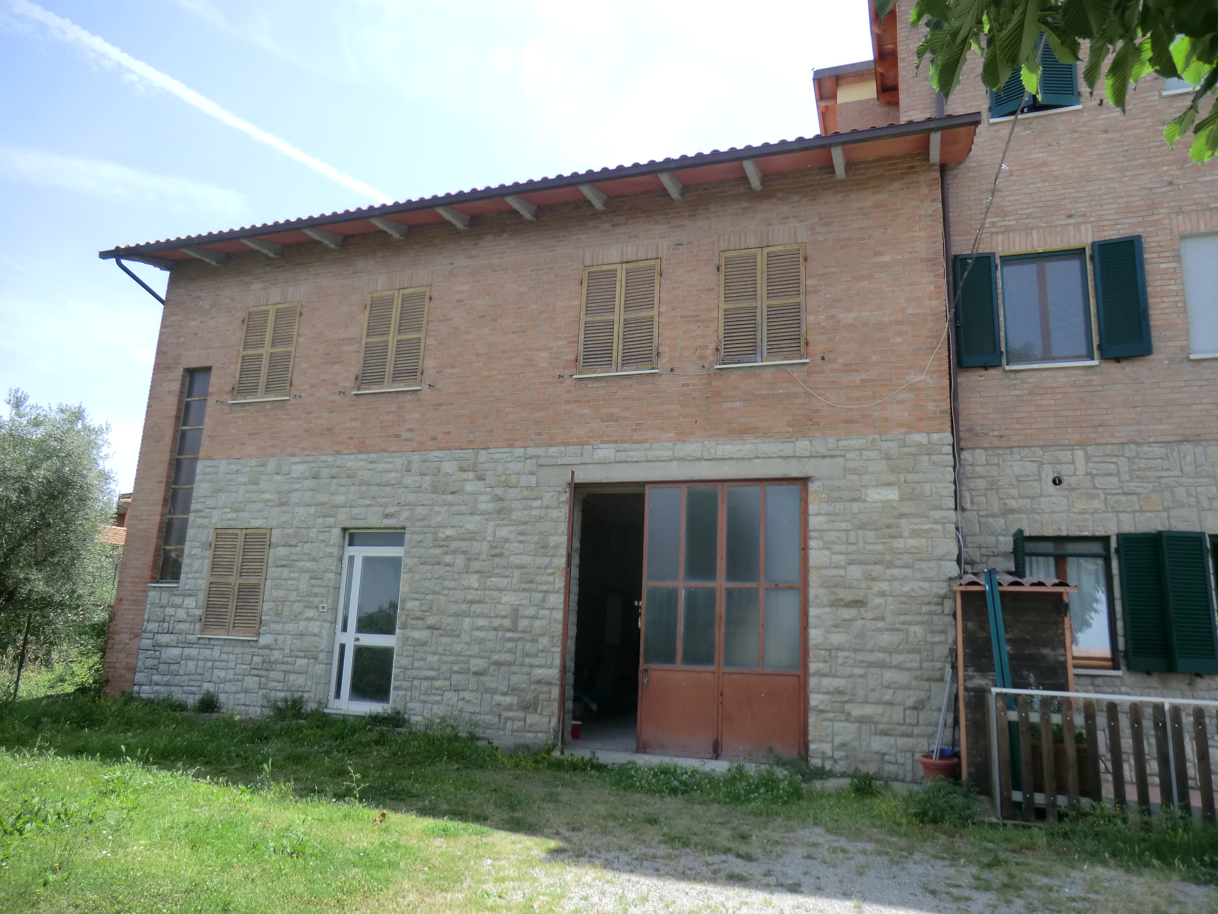 Fabbricato a Piegaro, Perugia