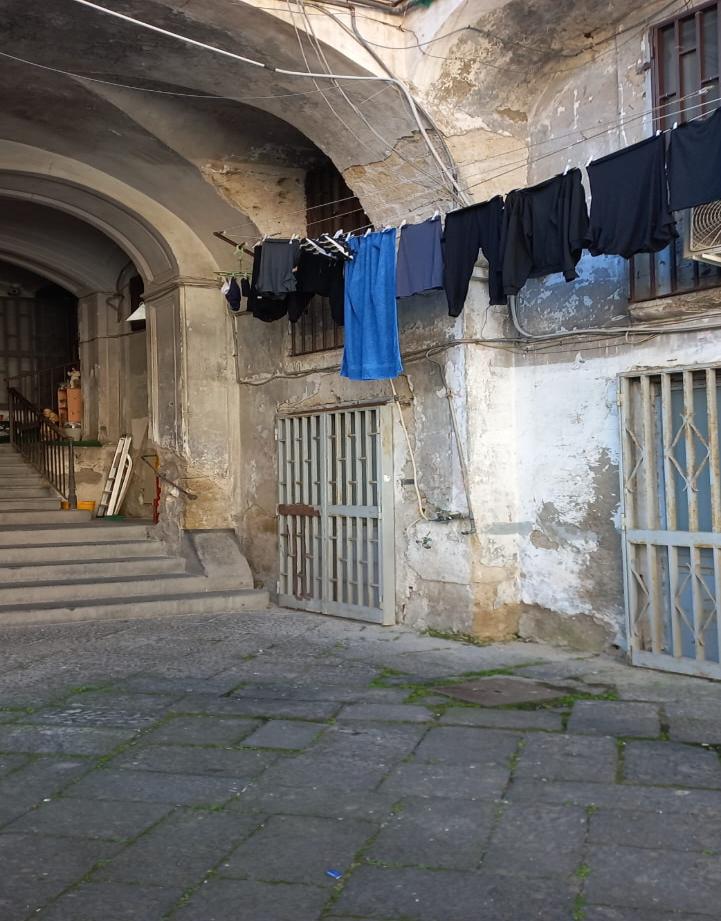 Abitazione ultrapopolare a Casoria, Napoli