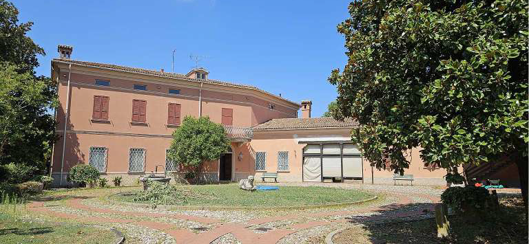 Villa a Curtatone, Mantova