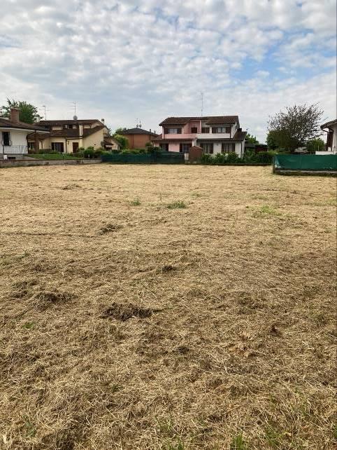 Terreno a Curtatone, Mantova