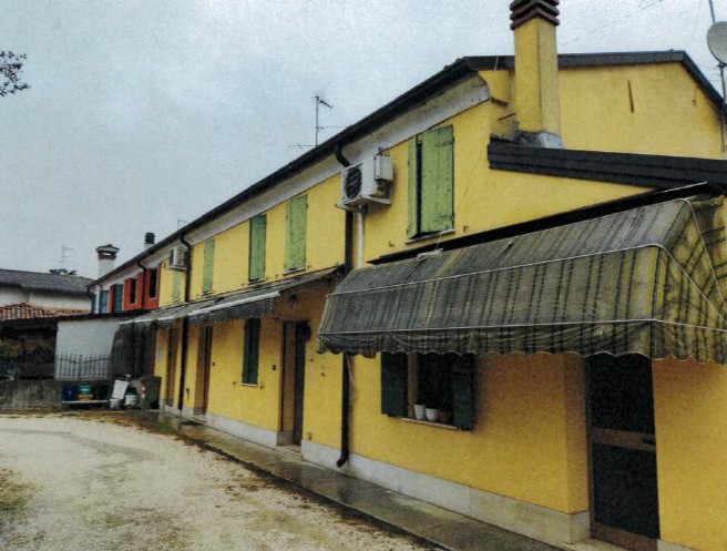Abitazione economica a Castel d'Ario, Mantova
