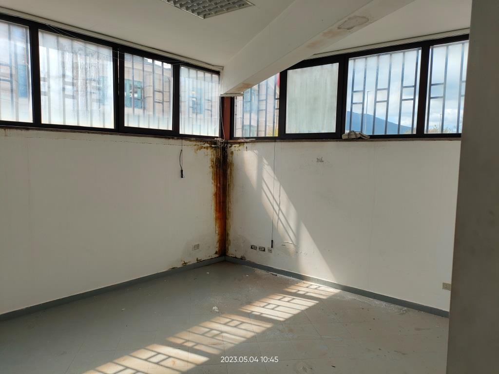 Negozio in Via Camillo Renzi, 30 a Campania — asta giudiziaria — fotografia 5