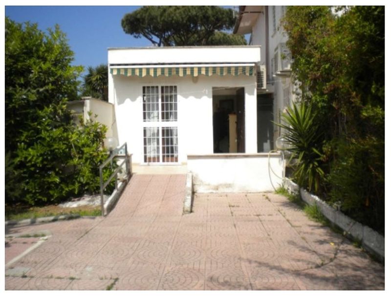 Appartamento in Via delle Mimose, 55 a Ardea — asta giudiziaria — fotografia 3