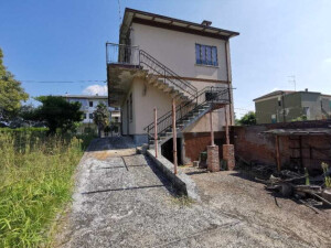 Abitazione economica in Loc. Donzella, Via Gramsci… a Porto Tolle — asta giudiziaria — fotografia 3