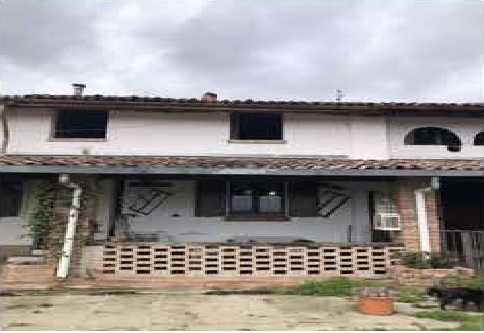Fabbricato a Chignolo Po, Pavia