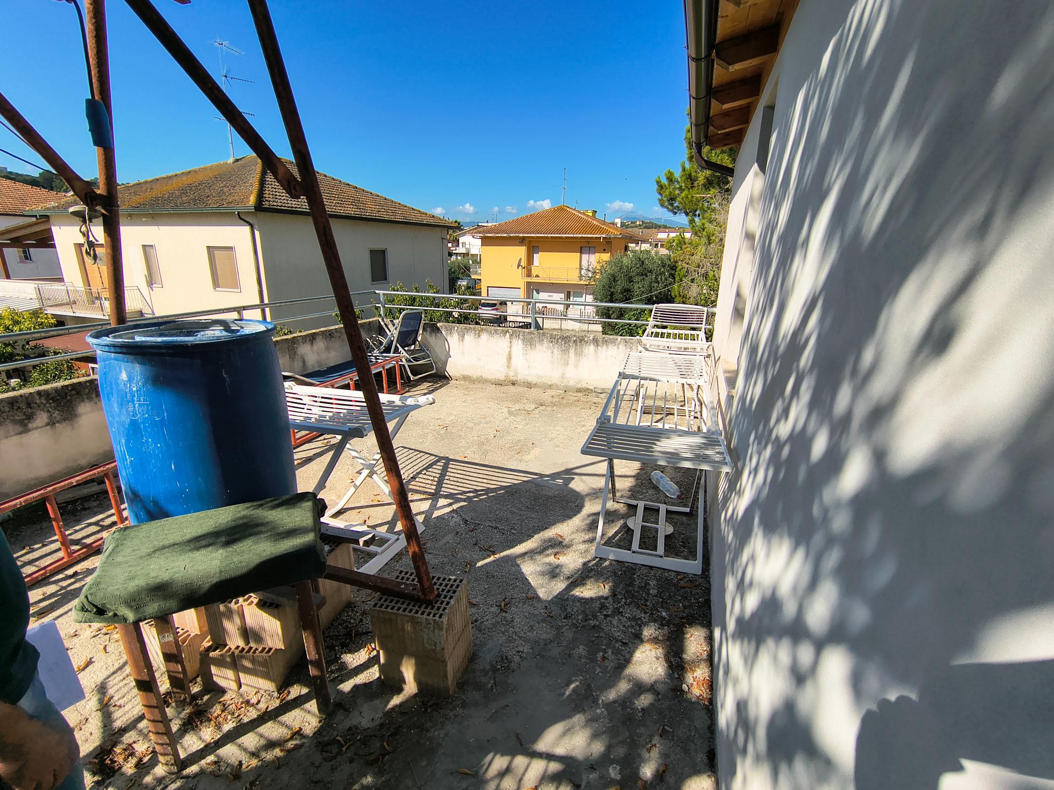 Appartamento in Via Salino, 19 a Tortoreto — 65.000 € — asta giudiziaria — fotografia 2