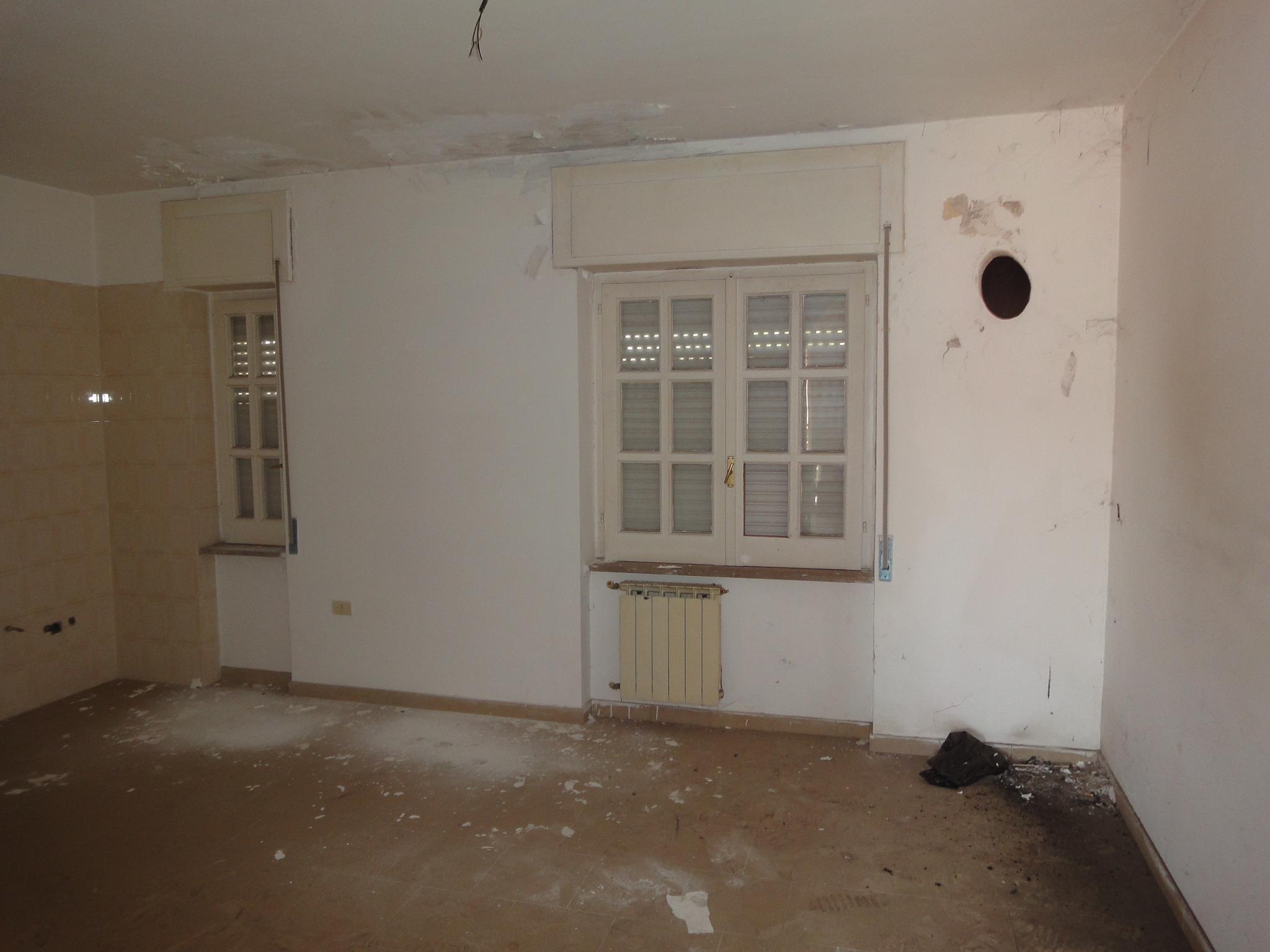 Abitazione civile in Via Vincenzo Bellini a Oliveto Citra — 65.300 € — asta giudiziaria — fotografia 4