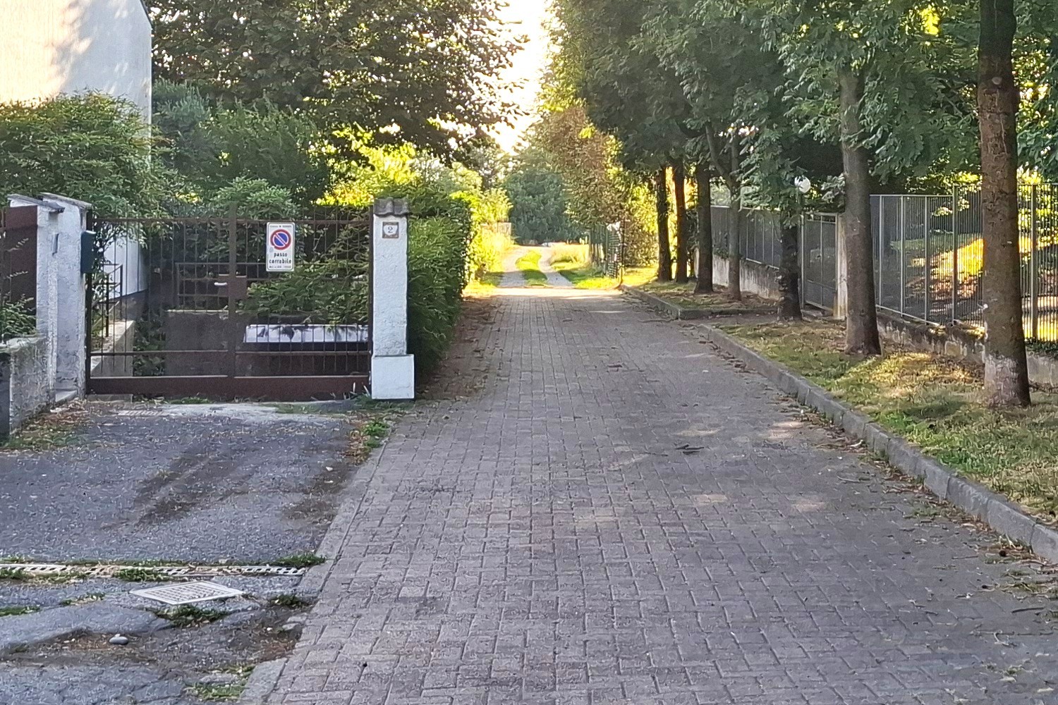 Terreno a Carnate, Monza e della Brianza
