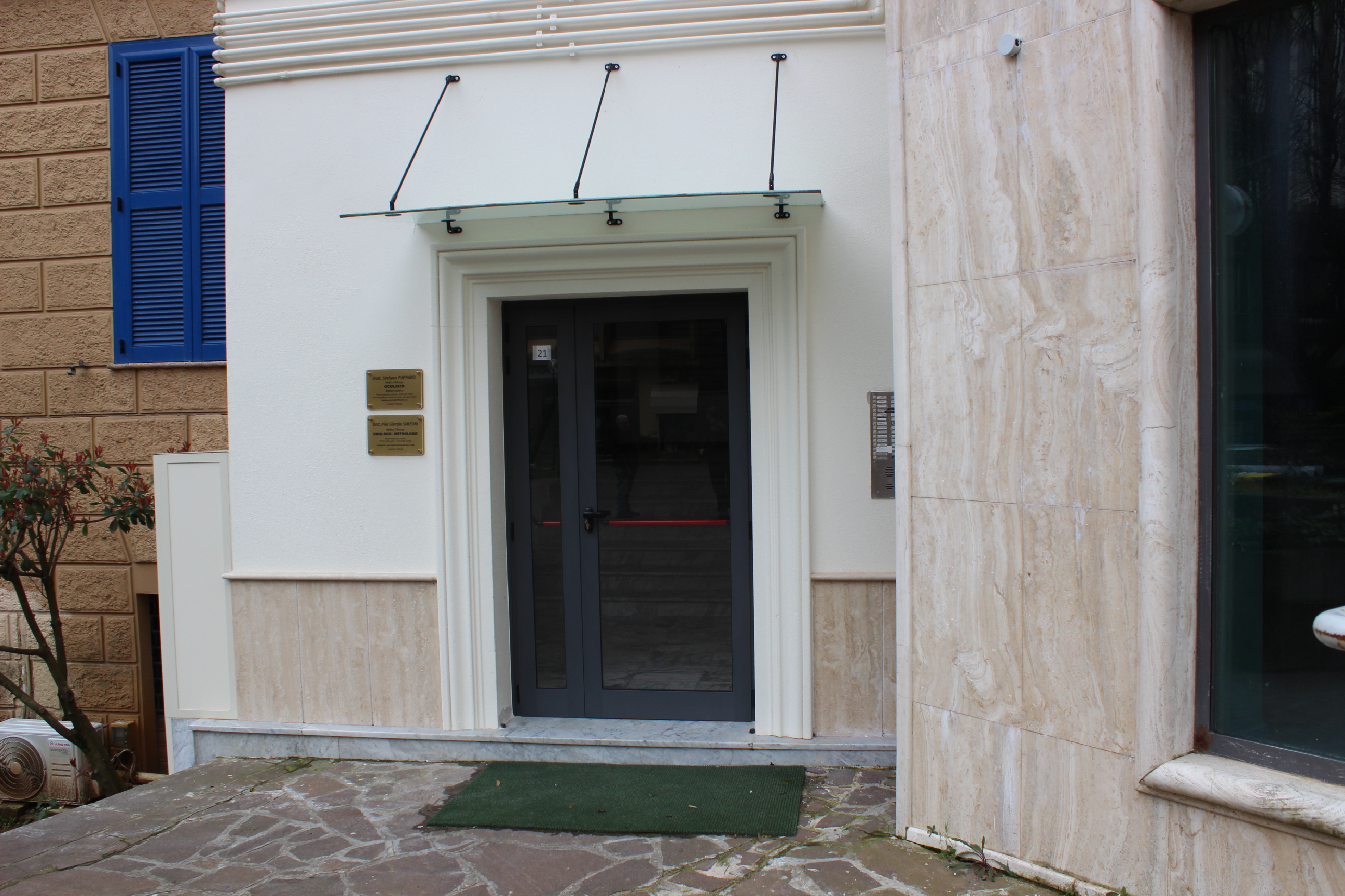Abitazione civile in Via dei Villini a Fiuggi — asta giudiziaria — fotografia 3