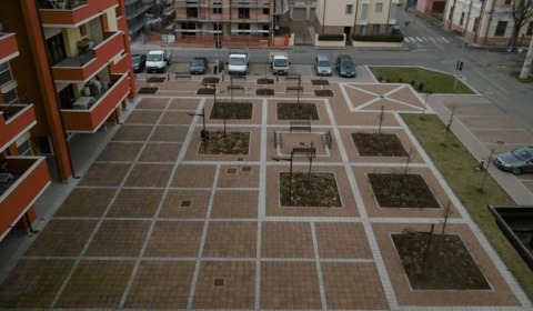 Negozio in via IV Novembre a Novi di Modena — asta giudiziaria — fotografia 4
