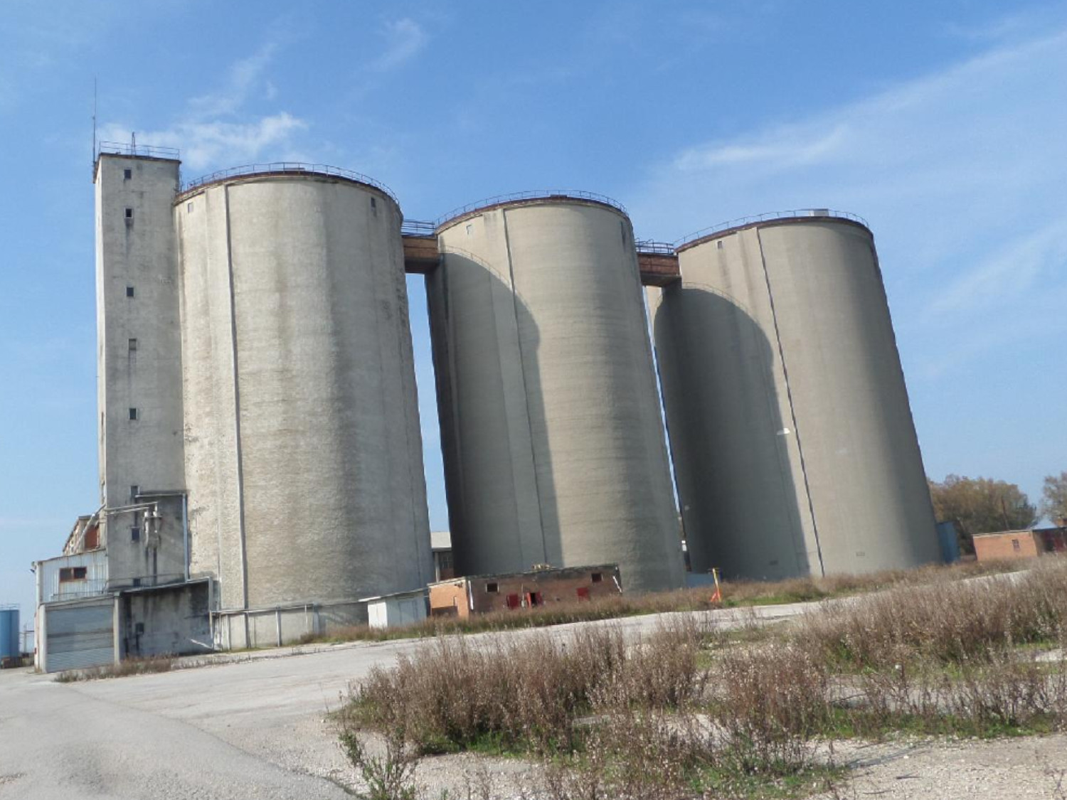 Capannone industriale a Foggia